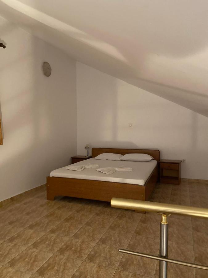 Apartments Toni Ulcinj Exterior photo